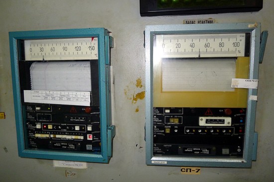 Chart recorder, paired with a Nixie tube display, of the "Operational Reactivity Margin" quantity in the Unit 1 reactor at Chernobyl.  Unavailable to operators in Unit 4 at crucial times on the morning of April 26, 1986, this calculated quantity has enormous safety significance in the RBMK reactor type.  Following the Unit 4 accident, a direct readout of the ORM was mandated in every RBMK control room.