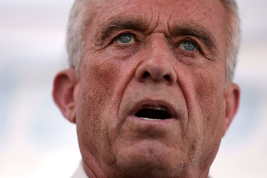 DES MOINES, IOWA - AUGUST 12: Democratic U.S. presidential candidate Robert F. Kennedy Jr. speaks to members of the press after he spoke at the Des Moines Register SoapBox during the Iowa State Fair on August 12, 2023 in Des Moines, Iowa. Republican and Democratic presidential hopefuls, including Florida Governor Ron DeSantis and former U.S. President Donald Trump, are visiting the fair to greet fairgoers prior to the state to hold its caucus in 2024. (Photo by Alex Wong/Getty Images)